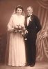 Brudebillede af mor og far gift 2_9_1945. Rigmor Marie og Eli Lauritsen_page_1.jpg